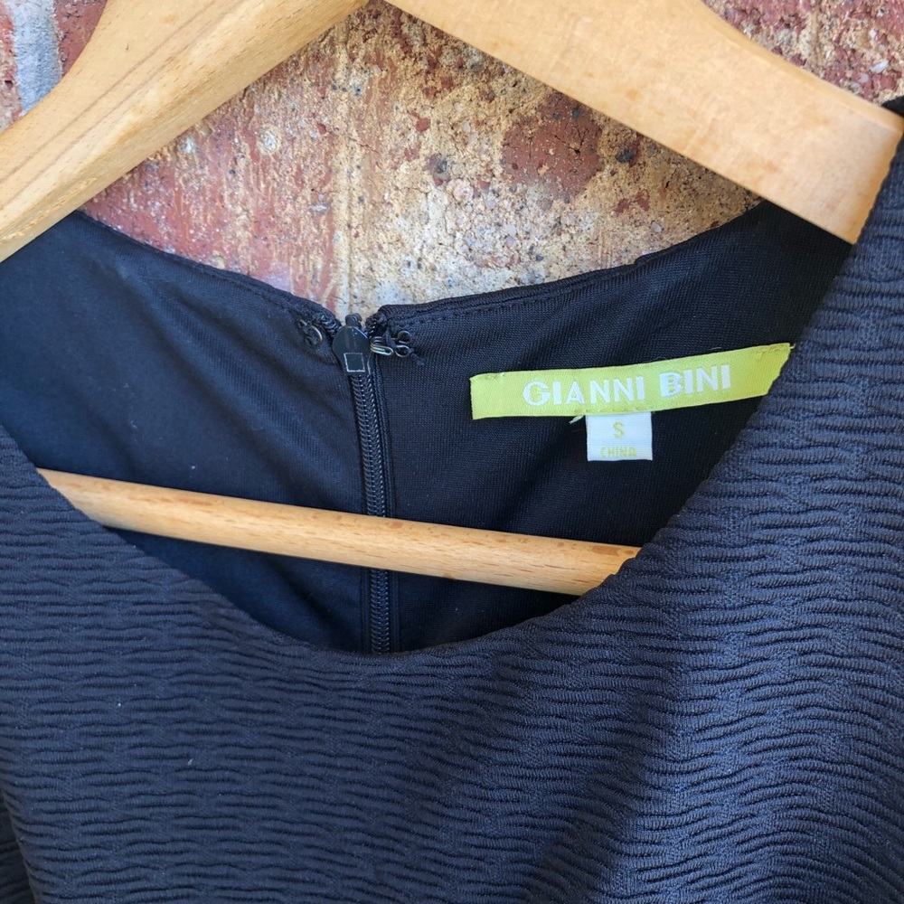 Gianni Bini Little Black Dress - Picture 5 of 7